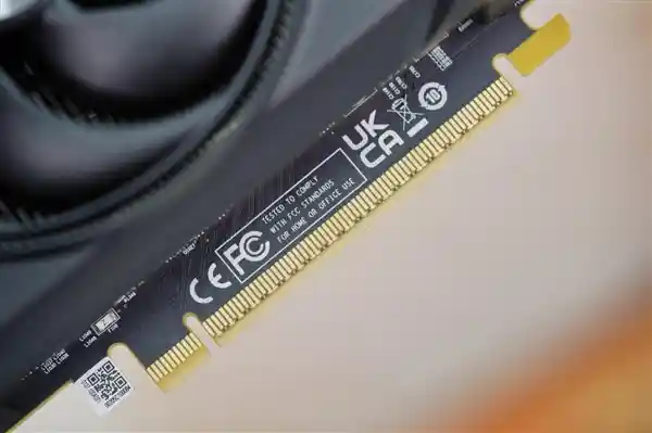 探秘傲世征途：Intel锐炫B580显卡新一代甜品卡的魅力