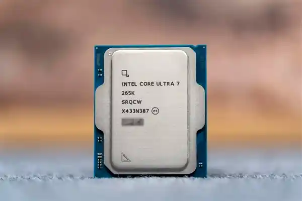 华硕X870/Z890吹雪主板：圣诞节特惠，高颜值装机送礼佳选
