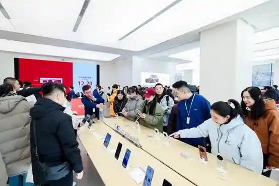 华为智能生活馆·太原茂业盛大重启，YO!原来的惊喜等你来！