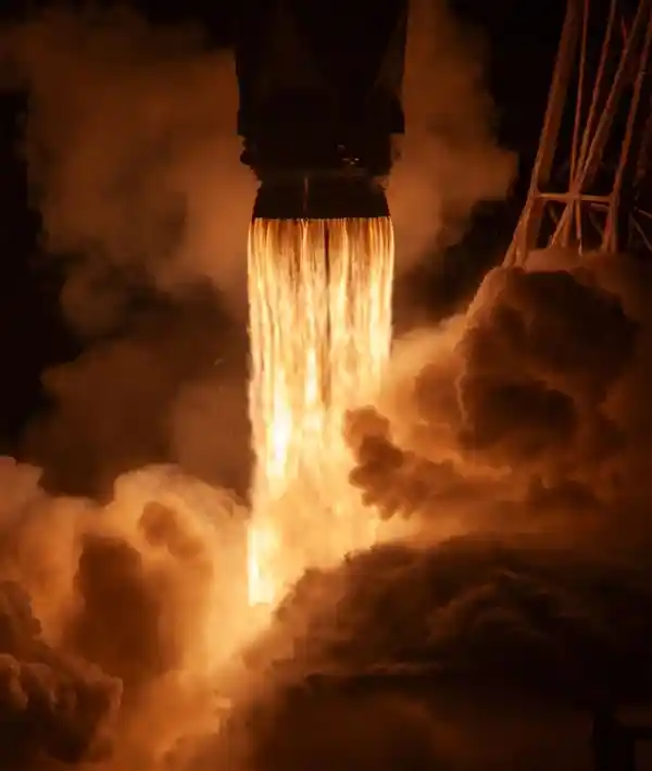 创新突破！SpaceX成功完成今年第134次太空之旅，一箭射出30颗星星！