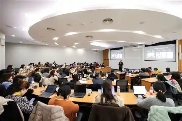 「金投赏案例周：鲸鸿动能闯入复旦，引领营销新风潮」