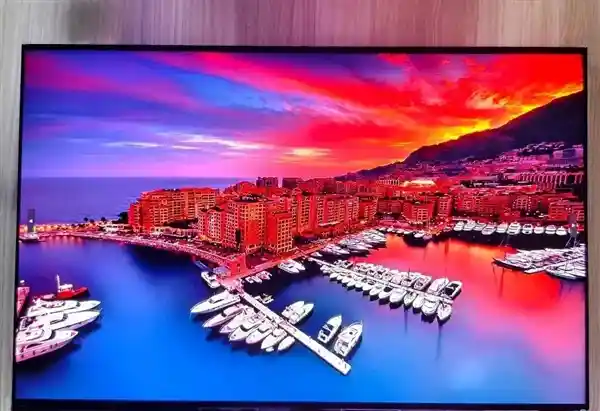 惠科惊艳亮相：推出36.5英寸8K 120Hz/4K 240Hz双模显示器面板！
