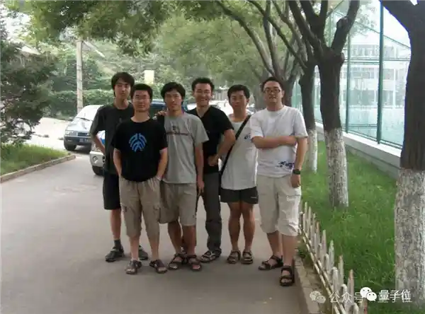 【北大数学家破解数学界难题！Bogomolov猜想终获证实，统一算术与几何迎来新突破】