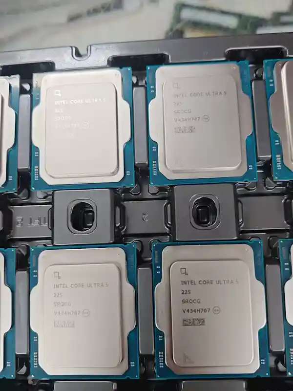 震撼发布！全球独家首发！Intel酷睿Ultra 200S惊艳亮相中国市场