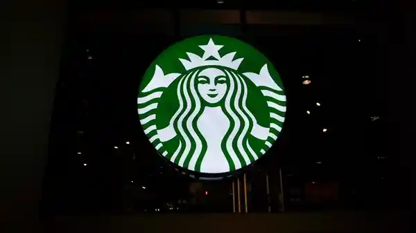 星巴克宣布新政筝：7年免费开放将终结，进店需消费