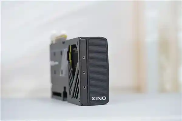 [暗夜降临，铝合金背板加持 —— 傲世ODYSSEY征途锐炫B570显卡惊艳亮相]