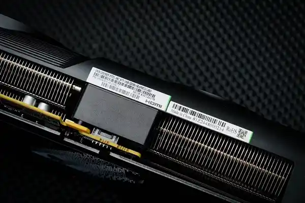 傲世ONIX Odyssey征途B570显卡惊艳亮相：性能堪比4060，引领新一代游戏体验