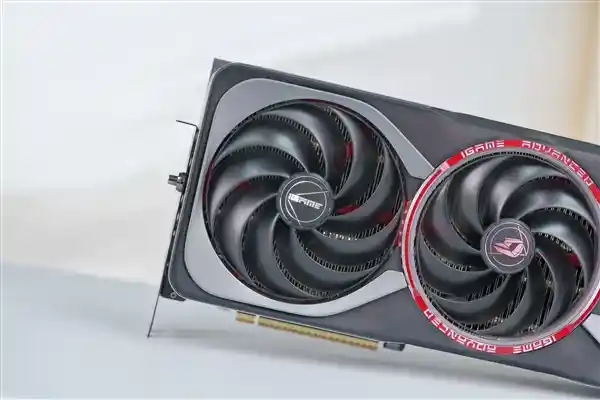 国内独家定制！七彩虹iGame RTX 5090D Advanced 32GB显卡震撼登场