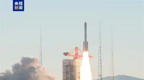 我国成功发射千帆极轨06组卫星，开启中国版星链新篇章