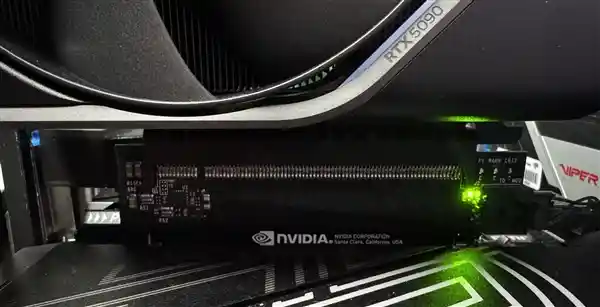 RTX 5090瞬间爆发超900W能量！短短1毫秒内的惊人表现