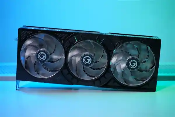 影驰GeForce RTX 5090 D 大将登场，全新升级再创AI加速新标杆