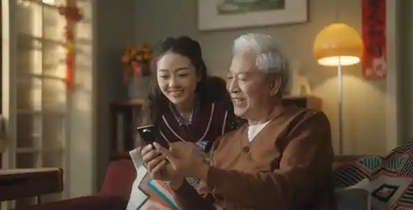 华为浏览器再升级！HarmonyOS NEXT版让你耳目一新，春节资讯尽在掌握！