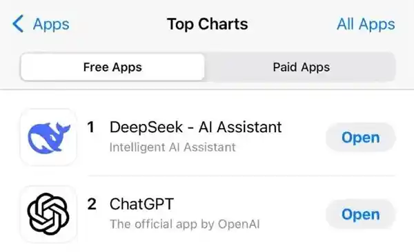 DeepSeek震撼登顶苹果中美两区App免费榜！历史性时刻，下载狂潮席卷！
