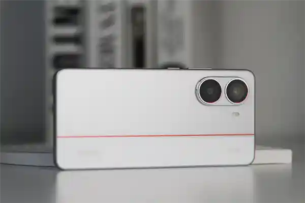 1999元抢先体验！REDMI Turbo 4震撼登场，续航双重卷王实力揭秘