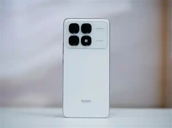 红米K80至尊版曝光：天玑9400+芯片搭配超强6500mAh电池，性能续航双王炸