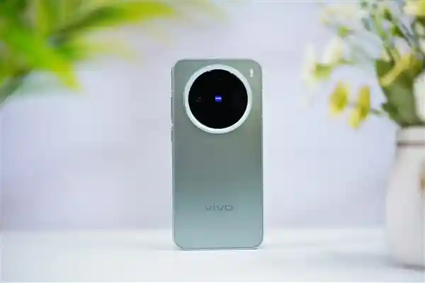 「vivo X200系列再度升级：X200S和X200 Ultra震撼登场！」