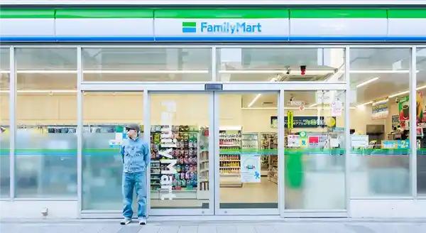 超前便利店：前沿科技引领未来零售
