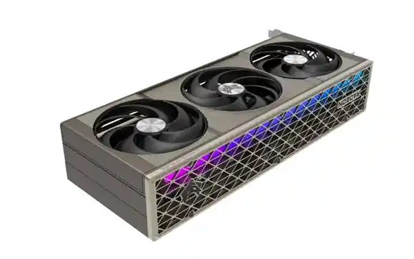震撼登场！蓝宝石最新巨无霸显卡AMD RX 9070露真容：三插槽+三风扇+可拆卸背板！