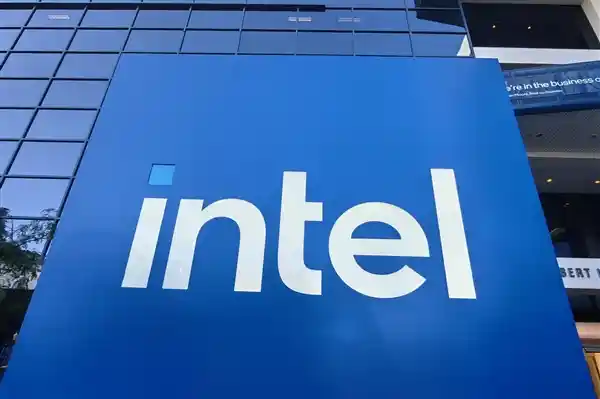 惊艳！Intel股价狂飙16% 十连涨40%创半年最高点