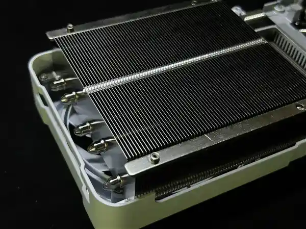 影驰 GeForce RTX 5070 Ti 金属大师OC评测：DLSS 4技术引爆性能狂潮