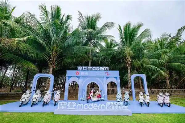 [引爆网络！雅迪摩登系列新品引领女性出行革命]