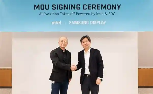【智屏革命：Intel与三星联手打造下一代AI专属显示器】