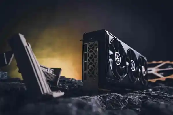 GeForce RTX 5080 炫光 OC：DLSS 4 助力全面性能冲刺，打造新一代顶尖显卡！