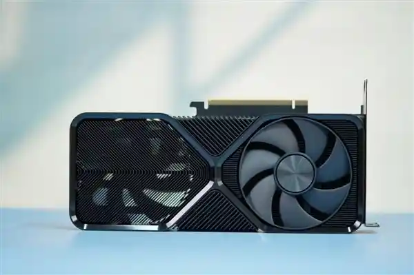 NVIDIA GPU科学计算性能飙升800倍，中国创新算法助力势不可挡