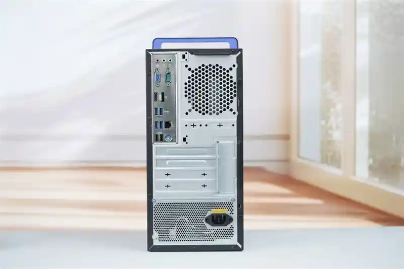 同方首款全国产台式机亮相：实测兆芯KX-7000性能如何？