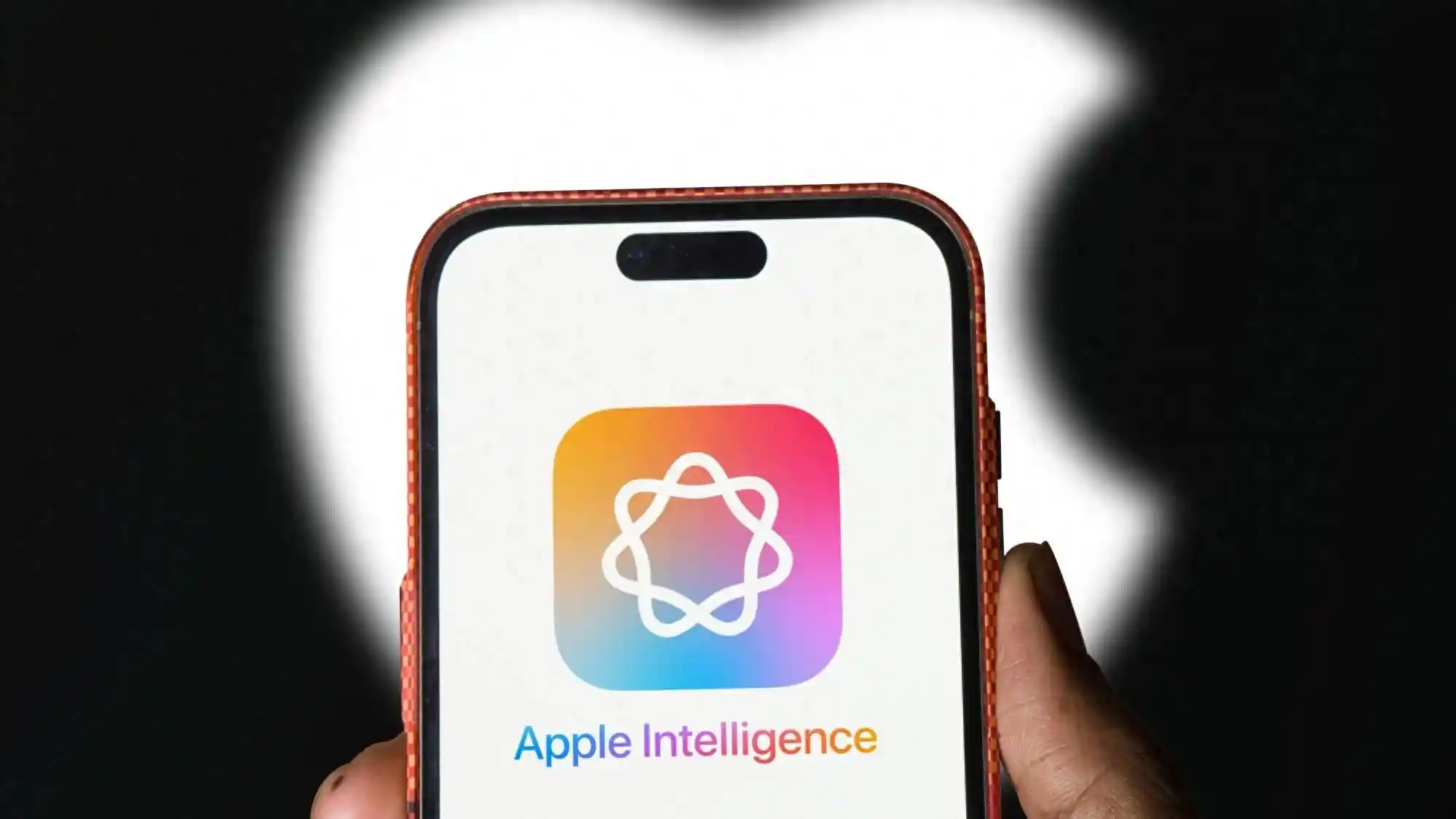 《苹果AI中文版震撼登场：4月初iPhone 16e即将革新科技界》
