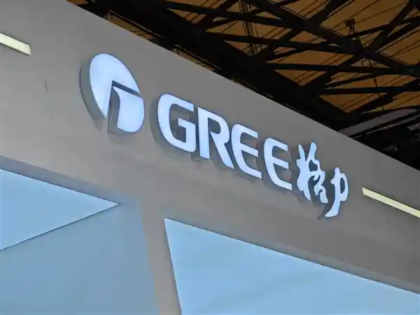 董明珠揭秘格力造车新动向：聚焦重卡与公交市场，家用轿车不在计划之内