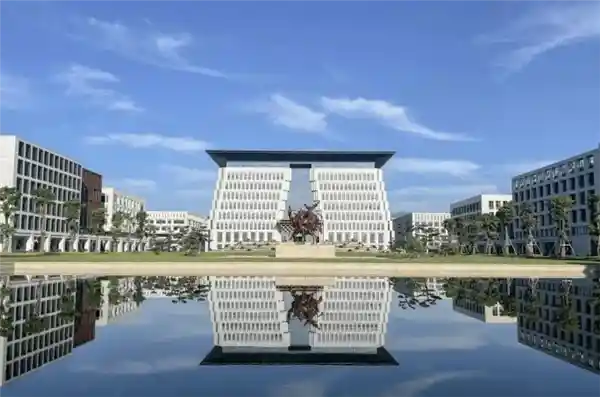 福耀科大创新招生方式，王树国倡导个性化教育