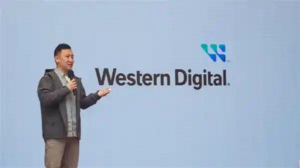 [超越极限·智赢未来：铁威马2025经销商大会完美落幕]