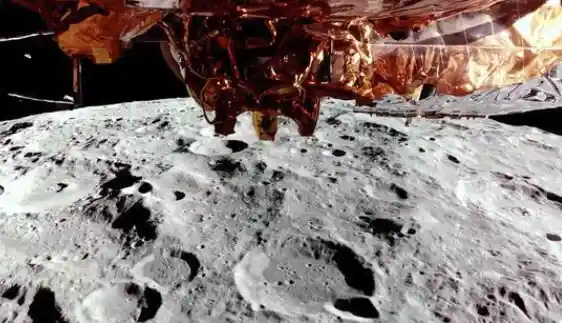 商业航天史上首次！萤火虫航空蓝幽灵号成功登月