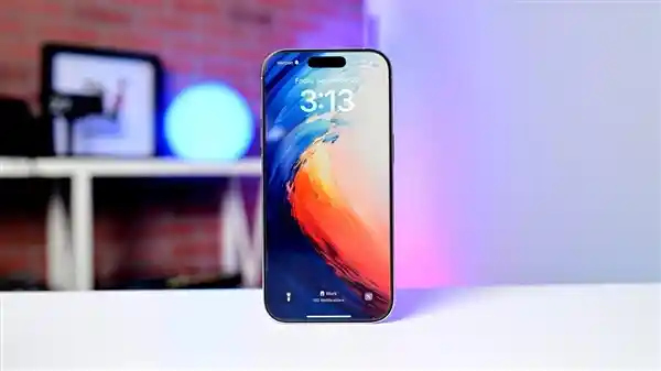 《纤薄新突破：iPhone 17 Air首曝光，史上最薄手机壳亮相》