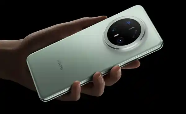 《突破20万大关！华为Mate 70 Pro优享版销量引爆市场》
