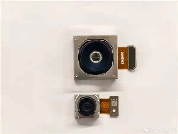 [vivo X200 Ultra拆解：三颗巨无霸摄像头点亮机皇传奇]