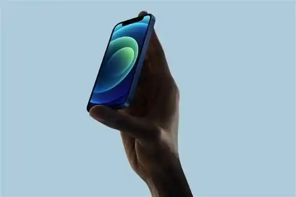 小屏旗舰谢幕！苹果官宣告别iPhone mini时代