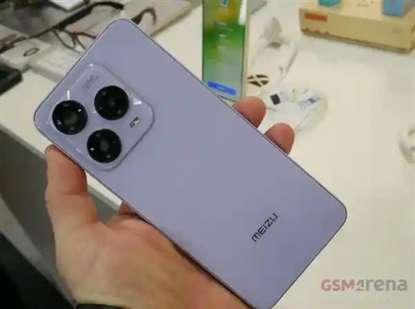 【魅族惊艳亮相MWC：Note 22、mblu 22、mblu 22 Pro三款新机震撼发布】