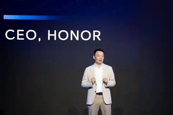 展望未来，荣耀阿尔法战略引领MWC2025热议 【创新深度探讨，共谋发展蓝图】