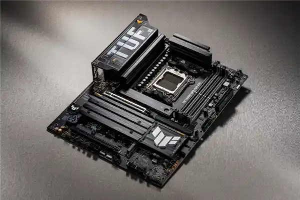 解锁华硕X870/Z890主板的DeepSeek本地部署技巧
