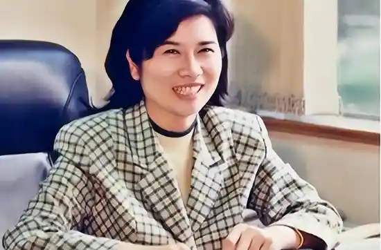 格力铁娘子董明珠建言：网络谣言有治理之道，个税起征点可提至1万元