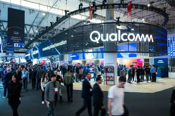 「骁龙8至尊版双料获奖！MWC 2025引领AI革新，斩获GTI Awards和GLOMO大奖」