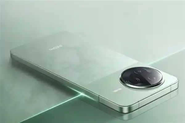 红米 K80至尊版震撼登场：燃爆配置再掀手机市场风暴