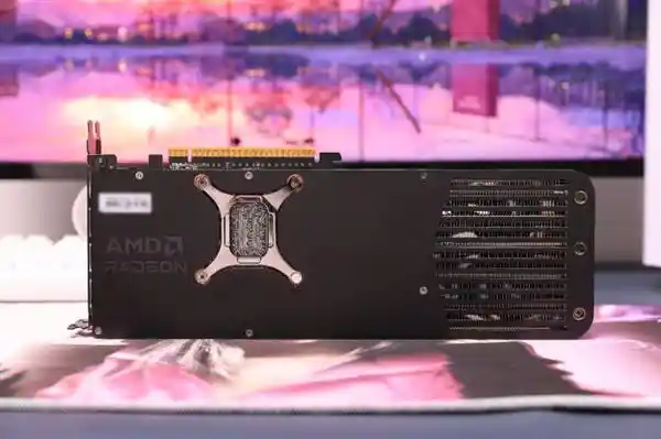 小钢炮升级！撼讯RX 9070XT游荡者助力打造4K电竞终极装备