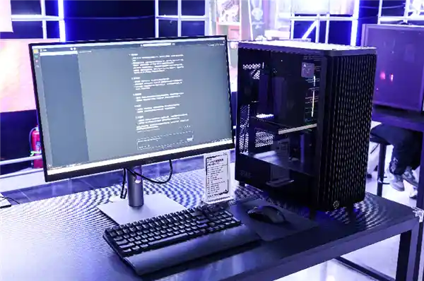 震撼2025！ROG DAY狂欢倒计时，超能DIY好物引爆全场
