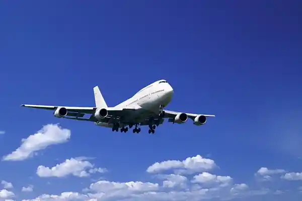 《突发！中国市场暂停接收波音飞机，737 MAX机型批量返航美国》
