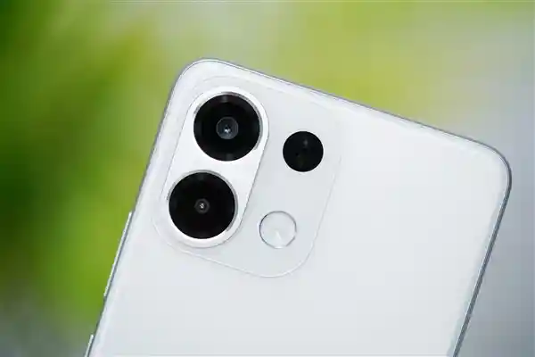 《搭载OPPO史上最强续航！K12s新品图赏震撼来袭》