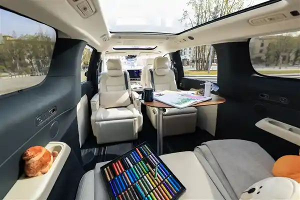颠覆想象的家庭旗舰！理想MEGA Home特别版震撼登场：55.98万开启新纪元