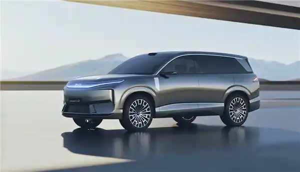《比亚迪王朝推出四款全尺寸旗舰SUV概念车：家族巅峰之作亮相》
